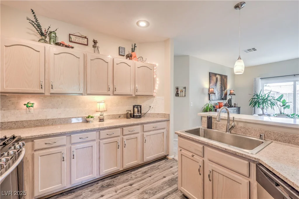 2050 Warm Springs, Henderson, NV 89014