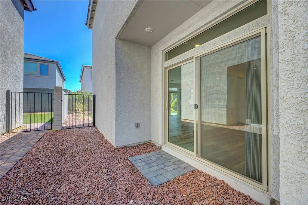 629 Soaring Wings, Las Vegas, NV 89183