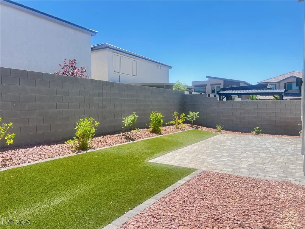629 Soaring Wings, Las Vegas, NV 89183