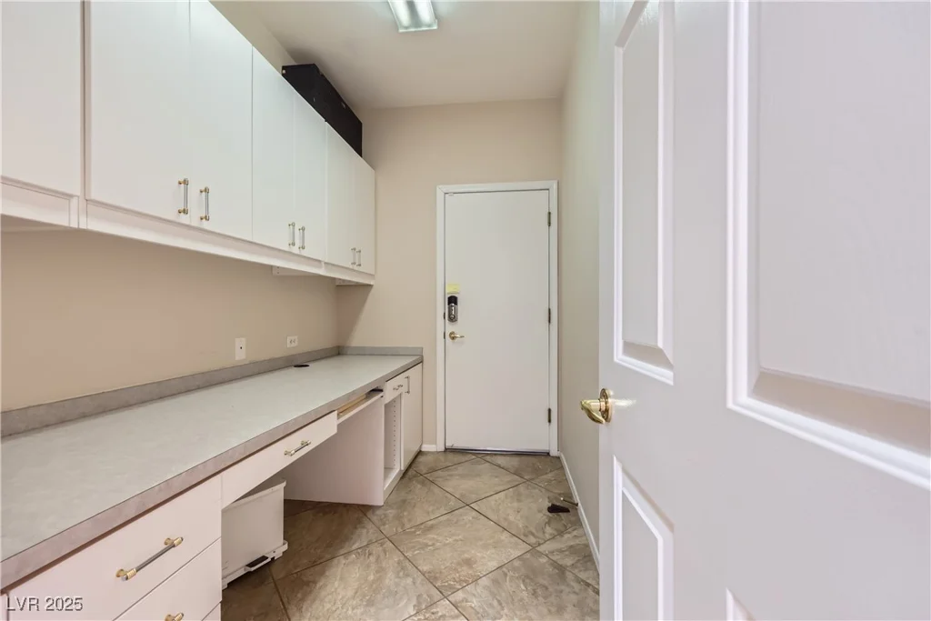 2016 Biloxi, Henderson, NV 89052