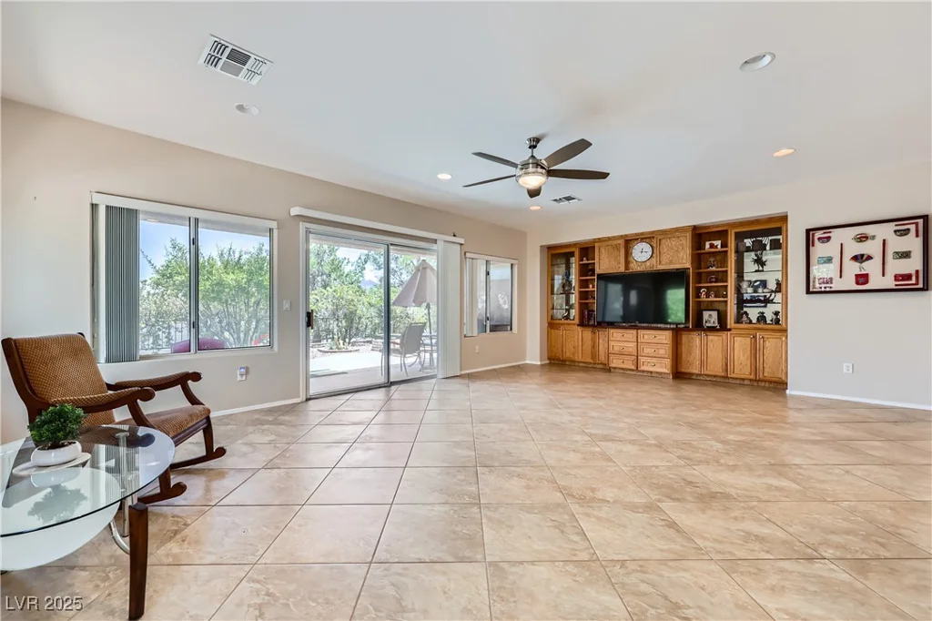 2016 Biloxi, Henderson, NV 89052