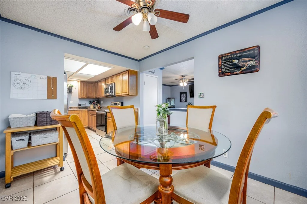 224 Catalini, Las Vegas, NV 89107
