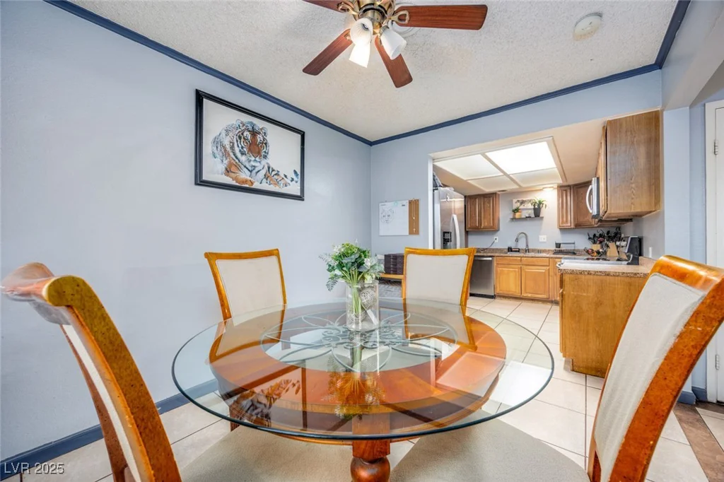224 Catalini, Las Vegas, NV 89107