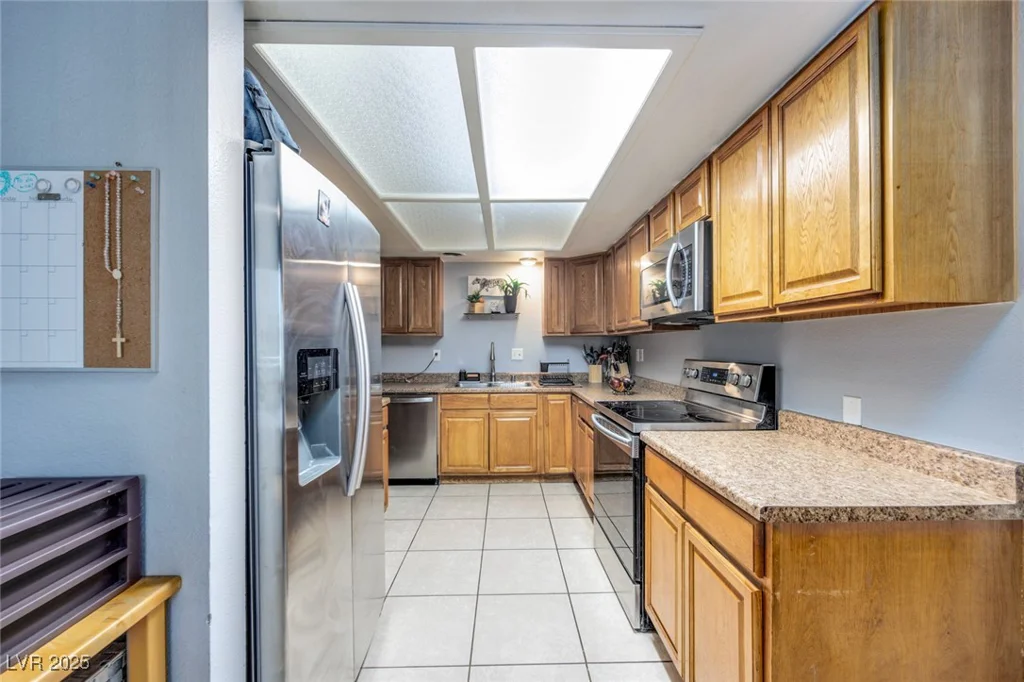 224 Catalini, Las Vegas, NV 89107