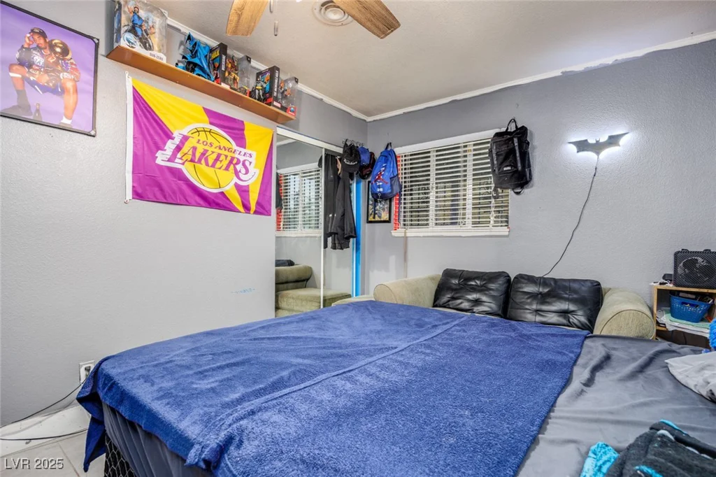 224 Catalini, Las Vegas, NV 89107