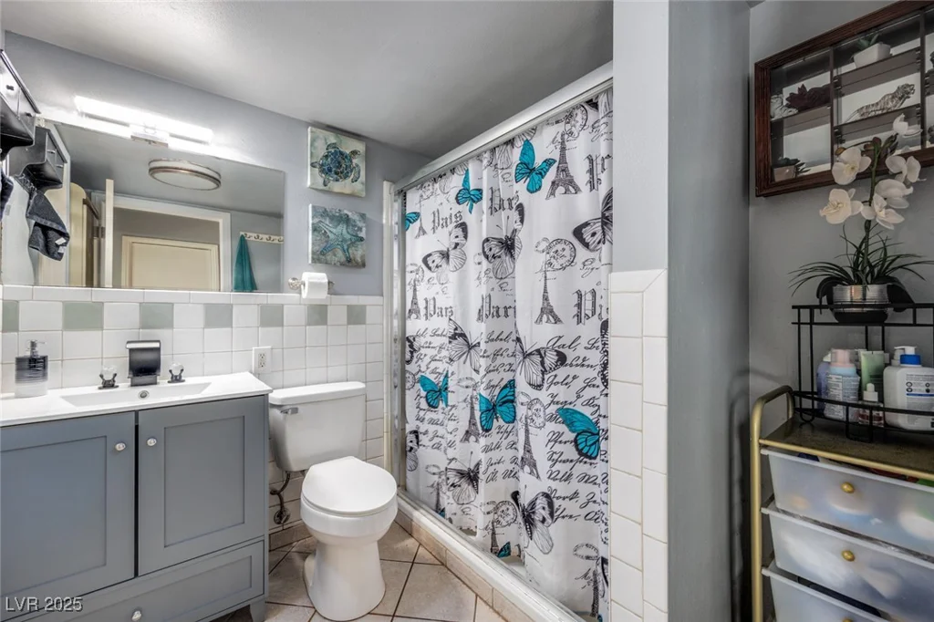 224 Catalini, Las Vegas, NV 89107