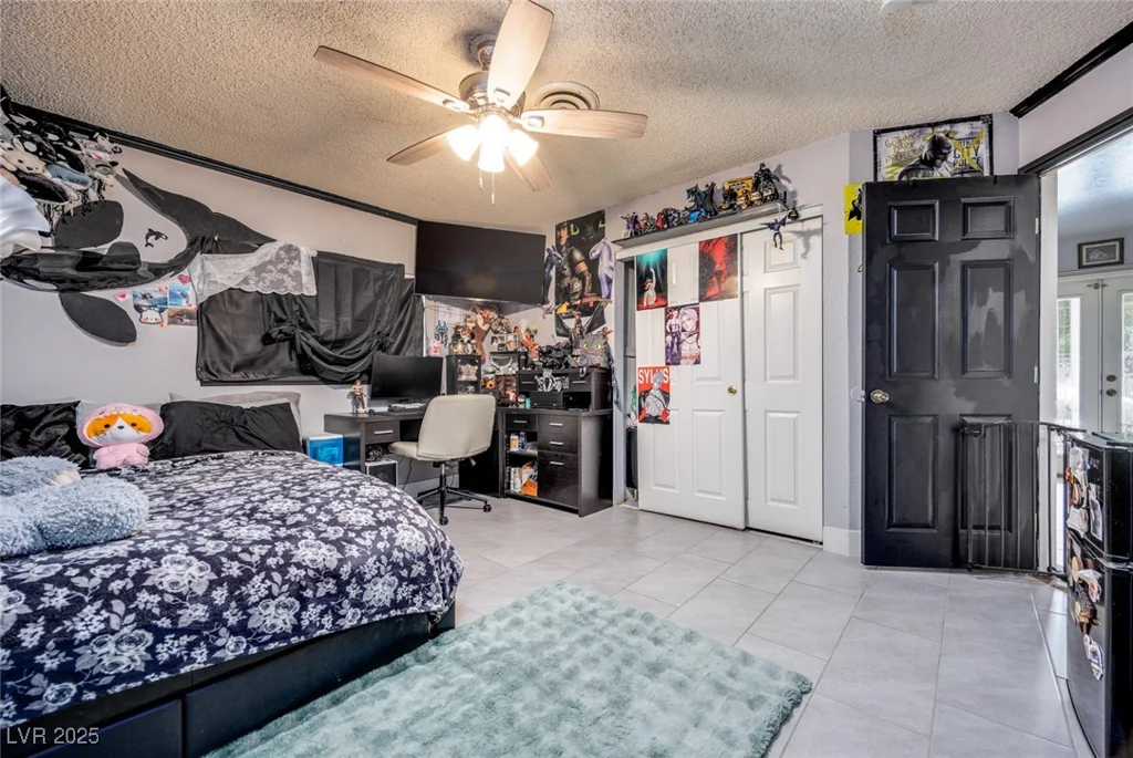 224 Catalini, Las Vegas, NV 89107