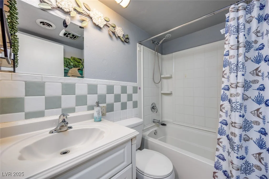 224 Catalini, Las Vegas, NV 89107