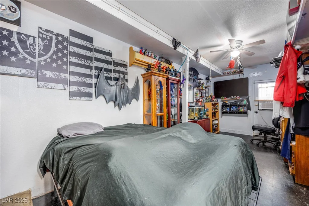 224 Catalini, Las Vegas, NV 89107