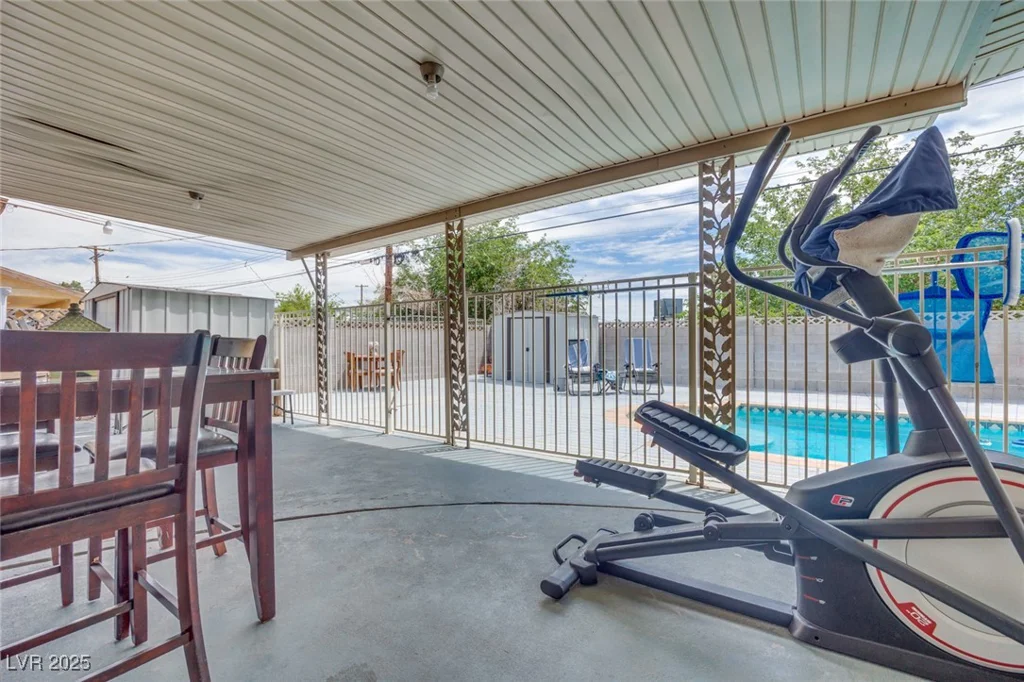 224 Catalini, Las Vegas, NV 89107