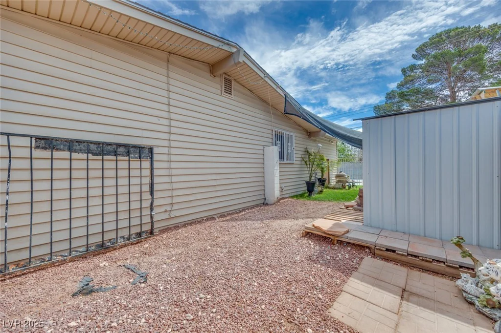 224 Catalini, Las Vegas, NV 89107