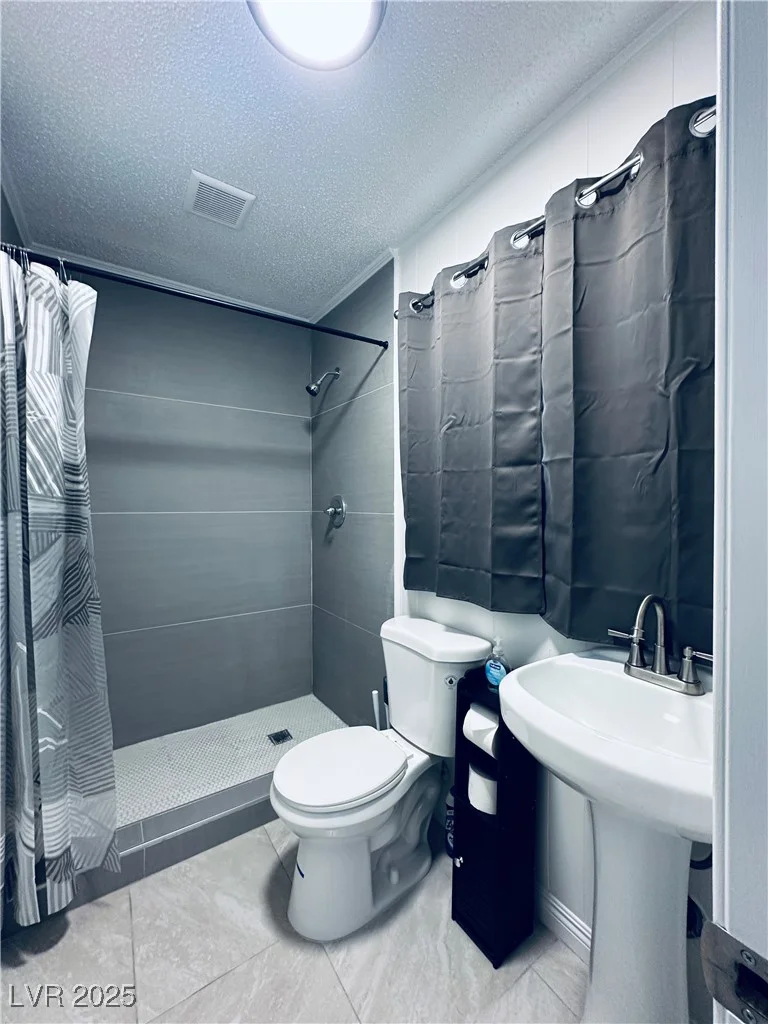 5821 Marka, Las Vegas, NV 89108