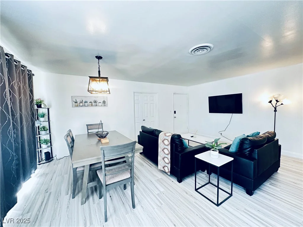 5821 Marka, Las Vegas, NV 89108