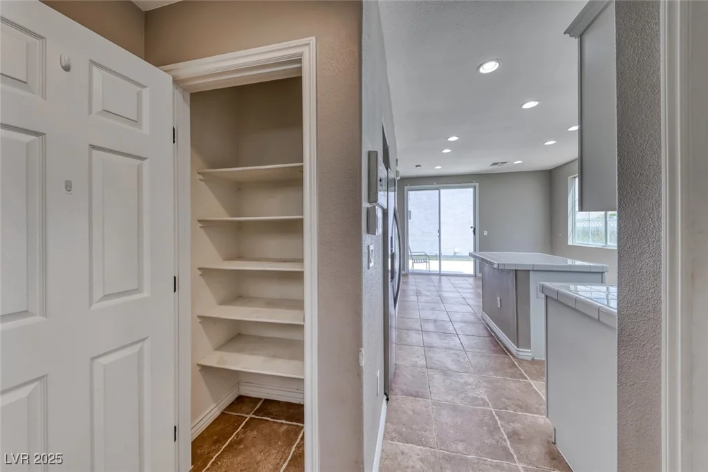 7548 French Springs, Las Vegas, NV 89139