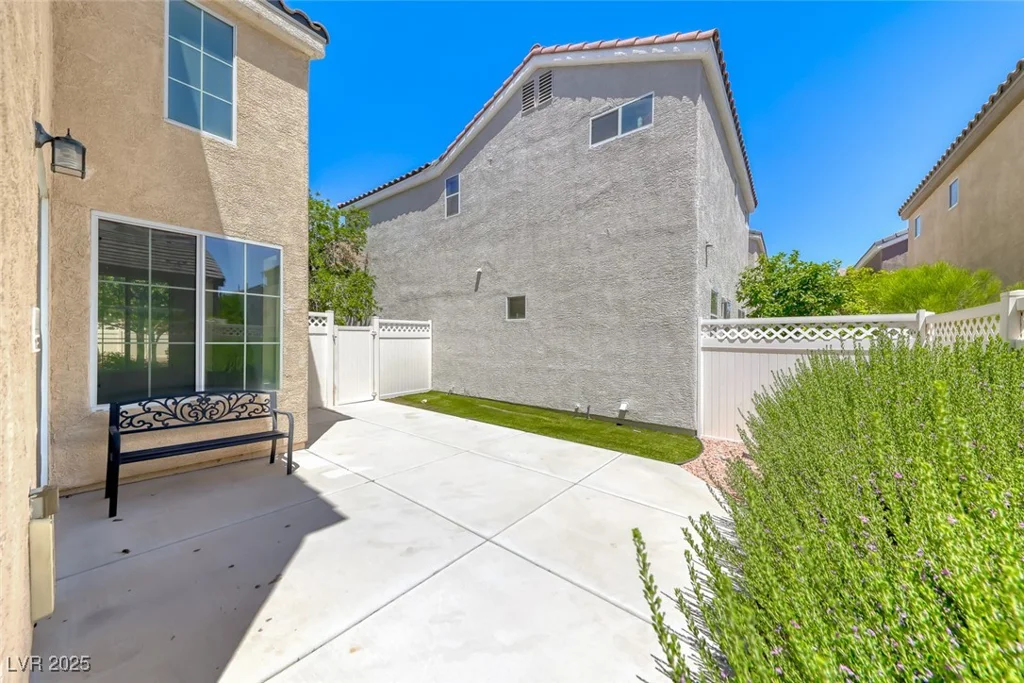 7548 French Springs, Las Vegas, NV 89139