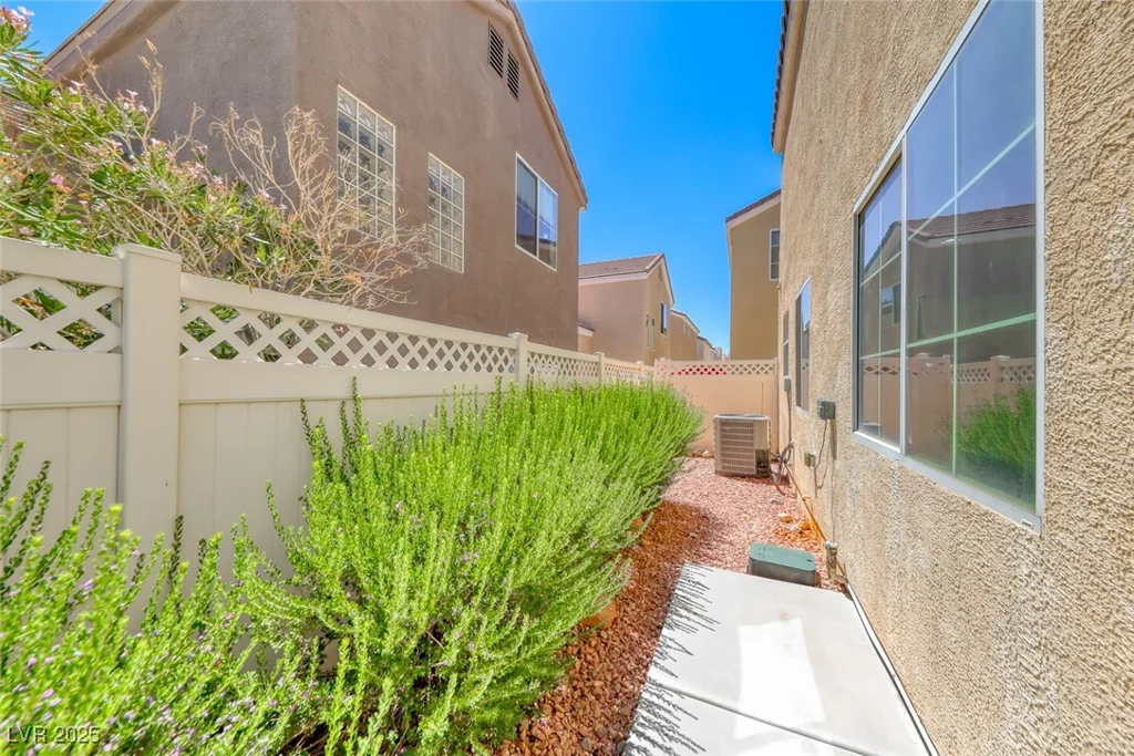 7548 French Springs, Las Vegas, NV 89139