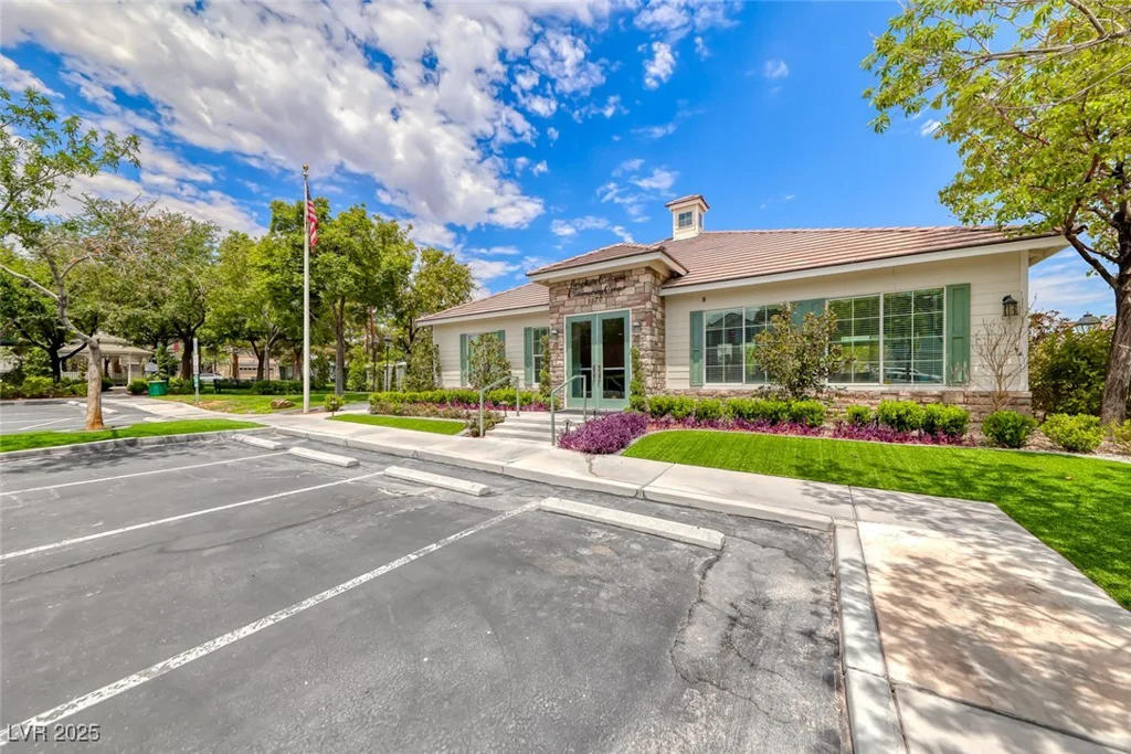 7548 French Springs, Las Vegas, NV 89139
