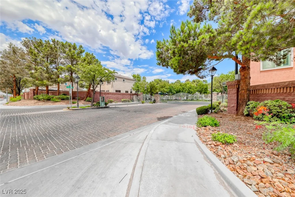 7548 French Springs, Las Vegas, NV 89139