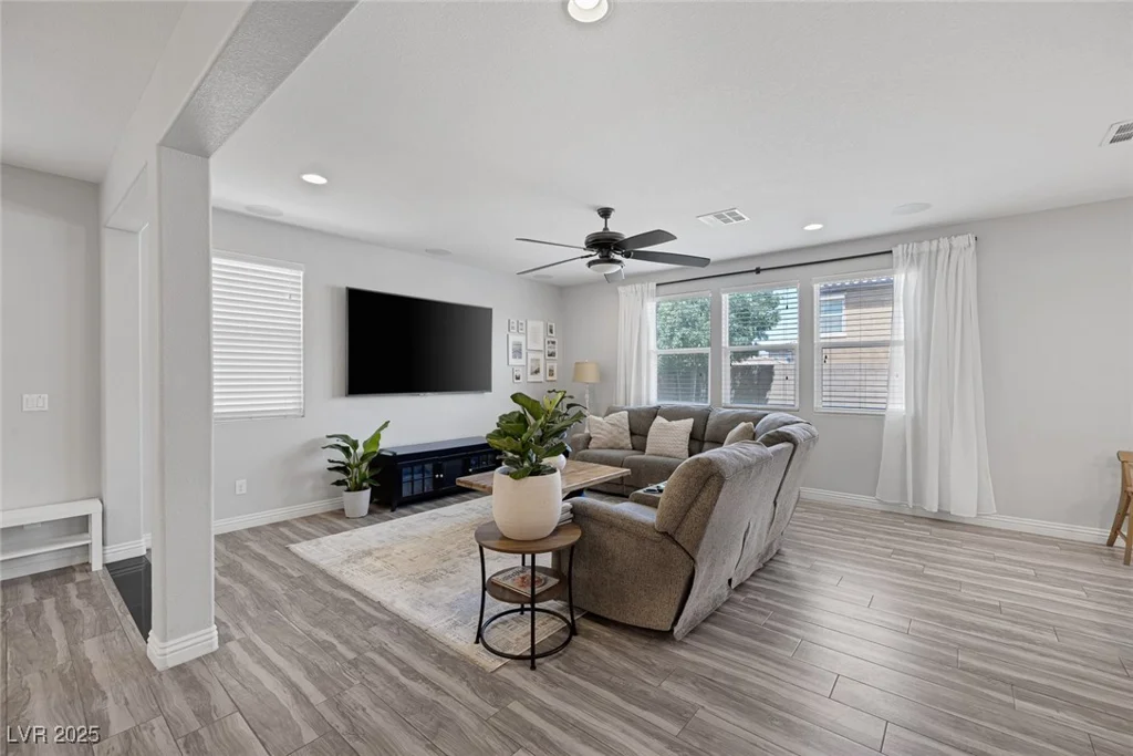 7890 Miller, Las Vegas, NV 89113