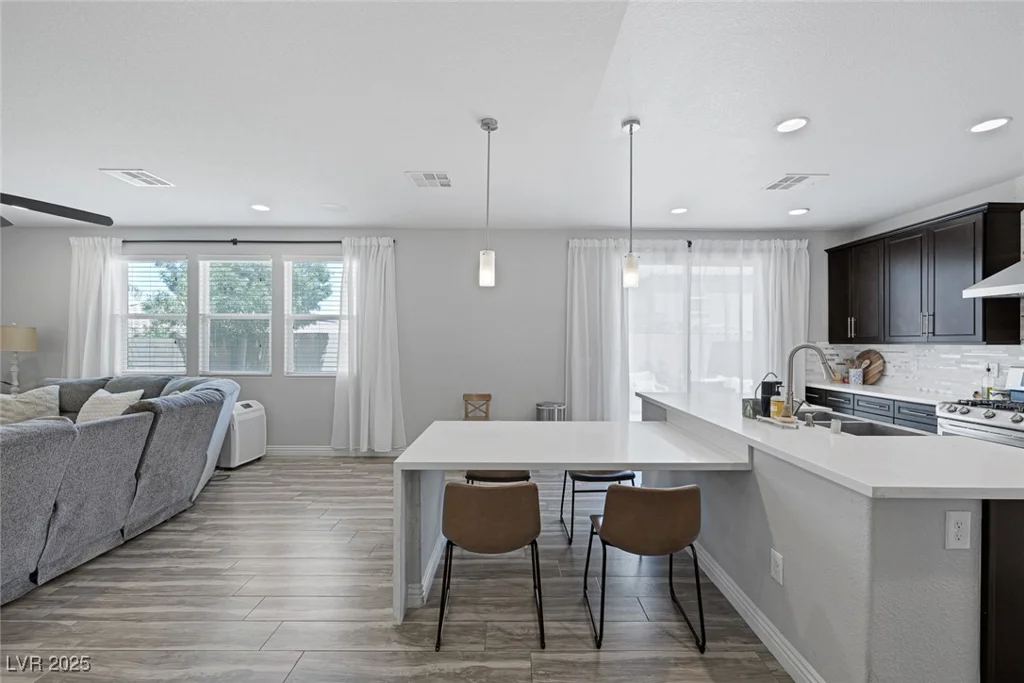 7890 Miller, Las Vegas, NV 89113