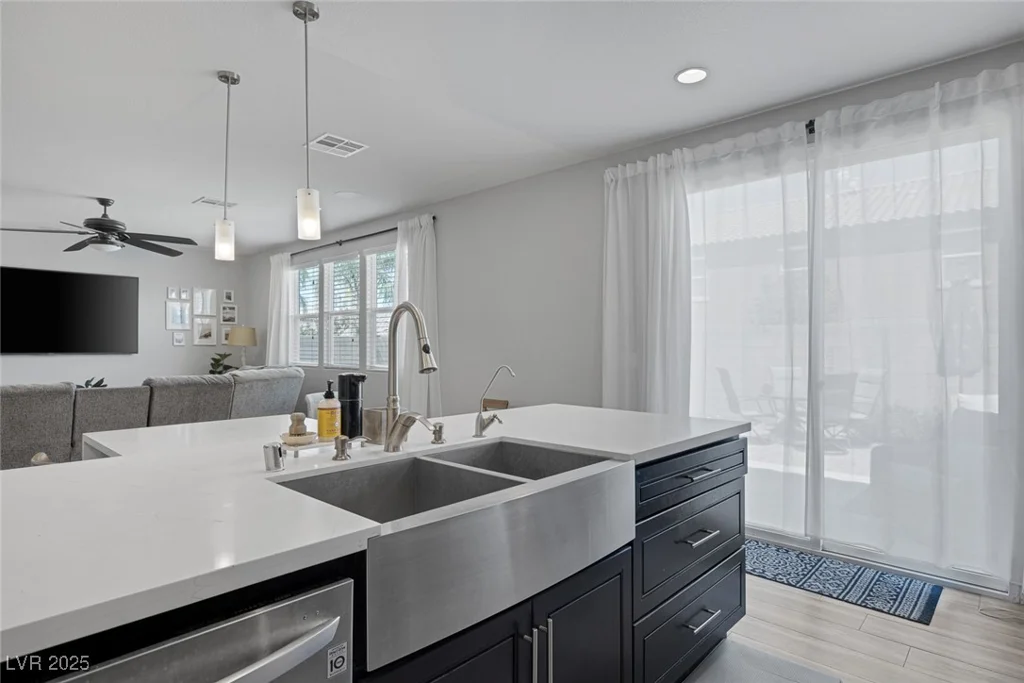 7890 Miller, Las Vegas, NV 89113