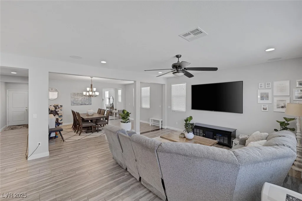 7890 Miller, Las Vegas, NV 89113