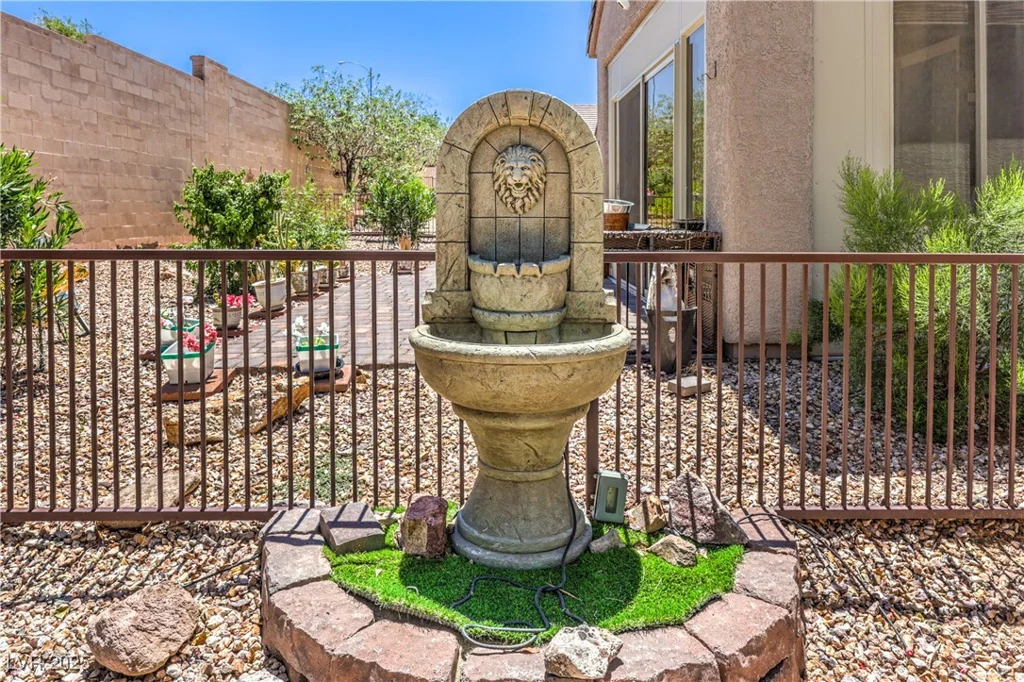 2540 Binary Stars, Henderson, NV 89044
