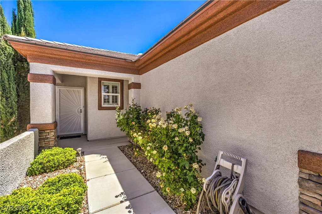 2540 Binary Stars, Henderson, NV 89044