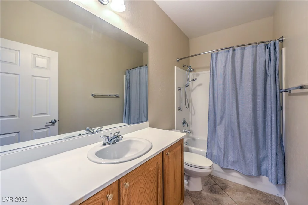 2540 Binary Stars, Henderson, NV 89044