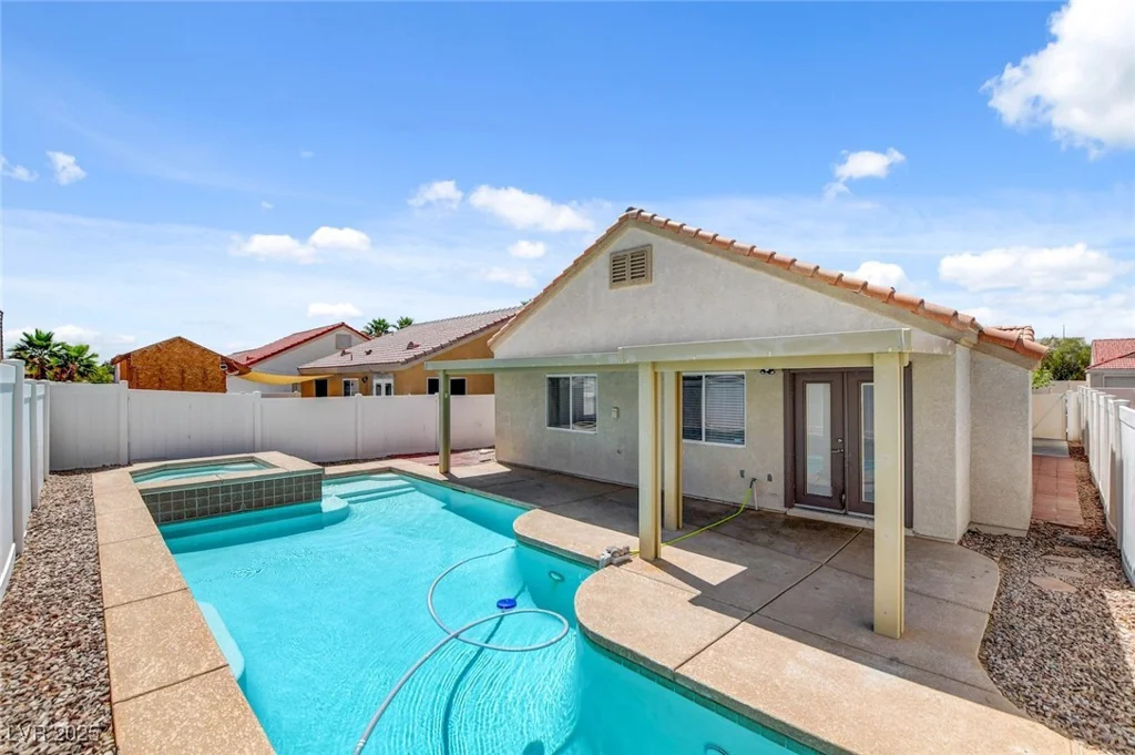 406 River Glider, North Las Vegas, NV 89084