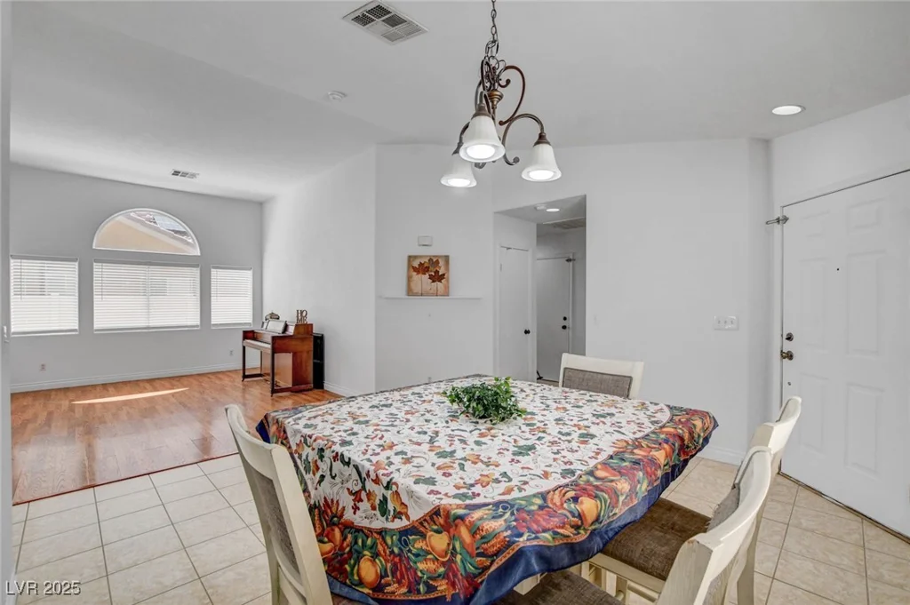 406 River Glider, North Las Vegas, NV 89084