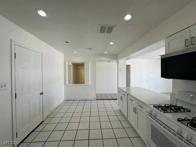 4200 Via Vaquero, Las Vegas, NV 89102