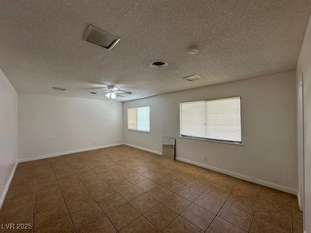 4200 Via Vaquero, Las Vegas, NV 89102