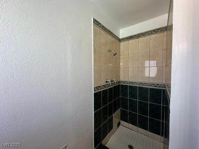 4200 Via Vaquero, Las Vegas, NV 89102