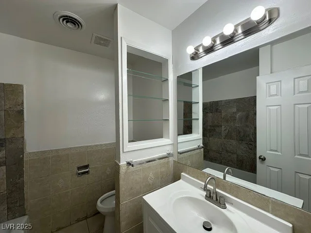 4200 Via Vaquero, Las Vegas, NV 89102