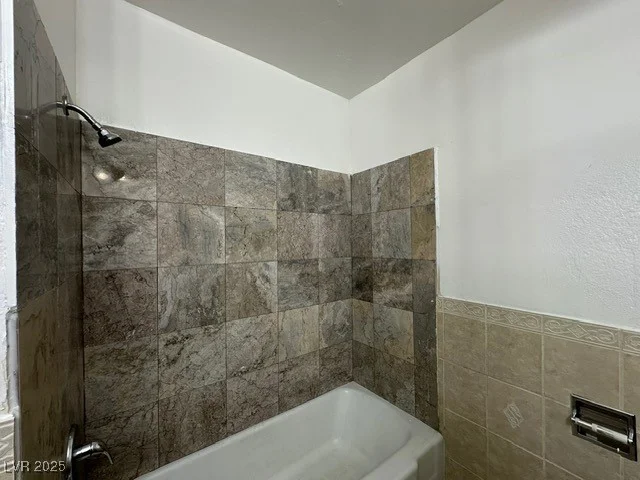 4200 Via Vaquero, Las Vegas, NV 89102