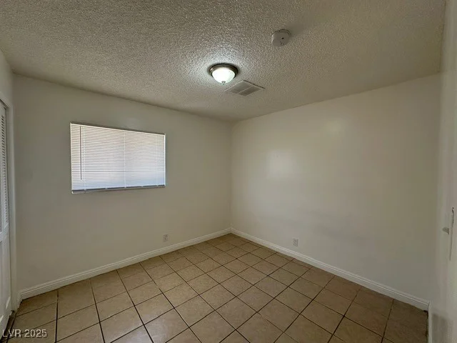 4200 Via Vaquero, Las Vegas, NV 89102