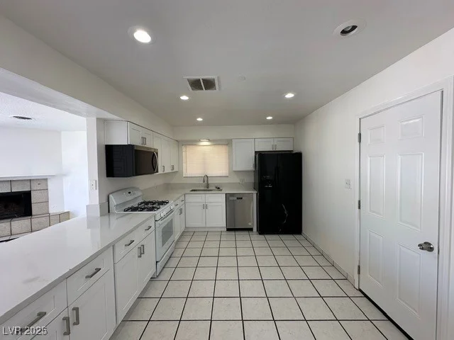 4200 Via Vaquero, Las Vegas, NV 89102