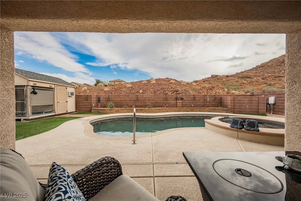 47 Desert Sunflower, Henderson, NV 89002