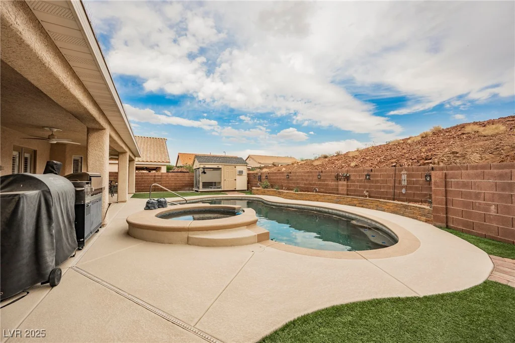 47 Desert Sunflower, Henderson, NV 89002