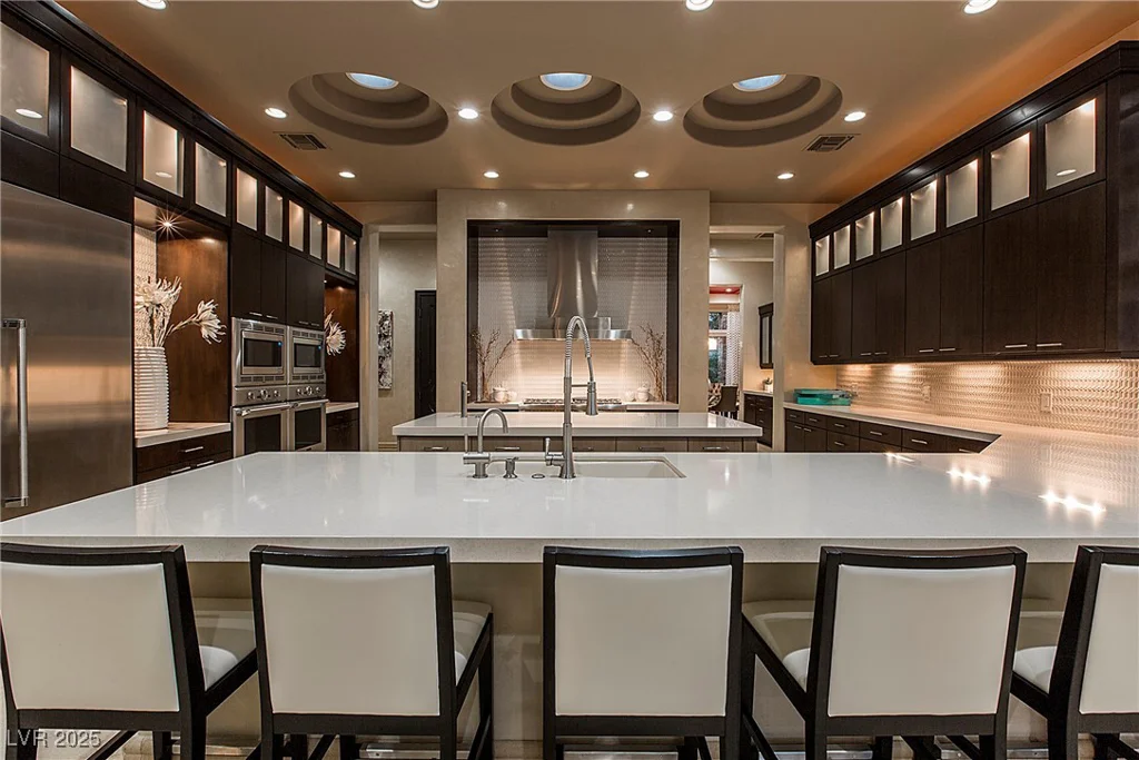 15 Golden Sunray, Las Vegas, NV 89135