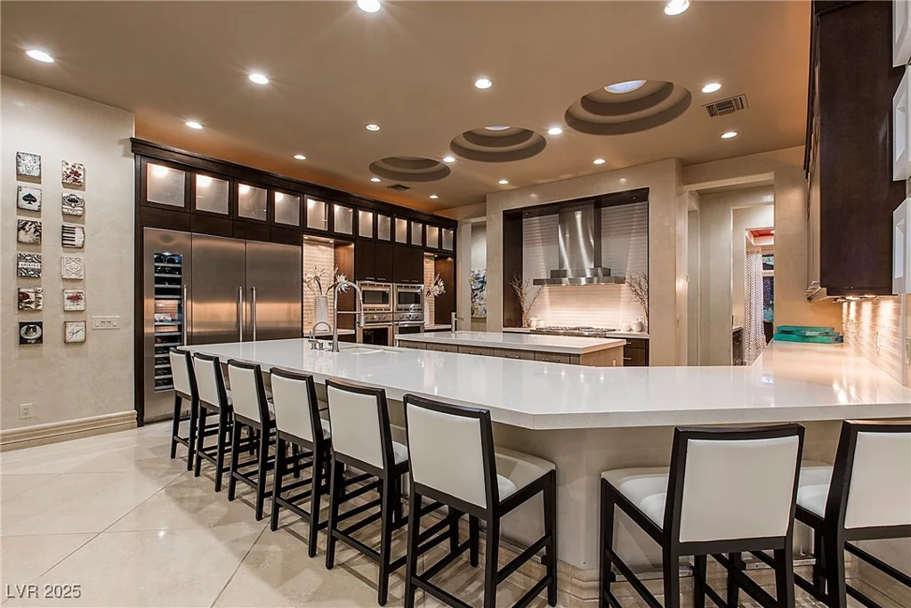 15 Golden Sunray, Las Vegas, NV 89135