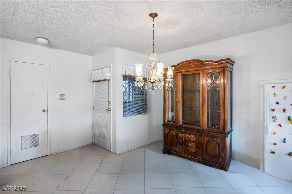 1716 Luning, Las Vegas, NV 89106
