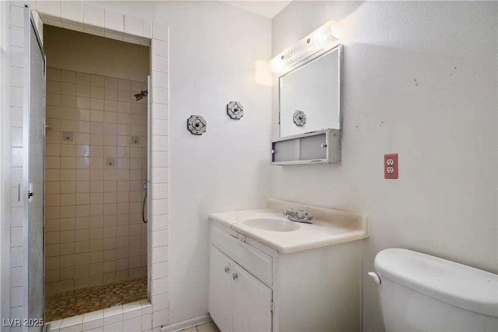 1716 Luning, Las Vegas, NV 89106