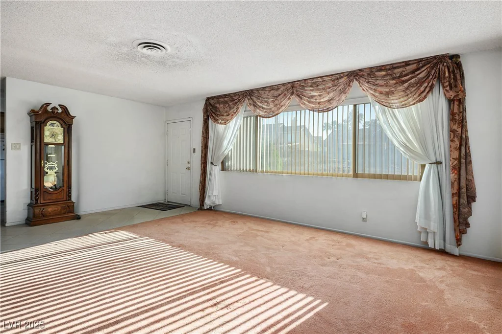 1716 Luning, Las Vegas, NV 89106