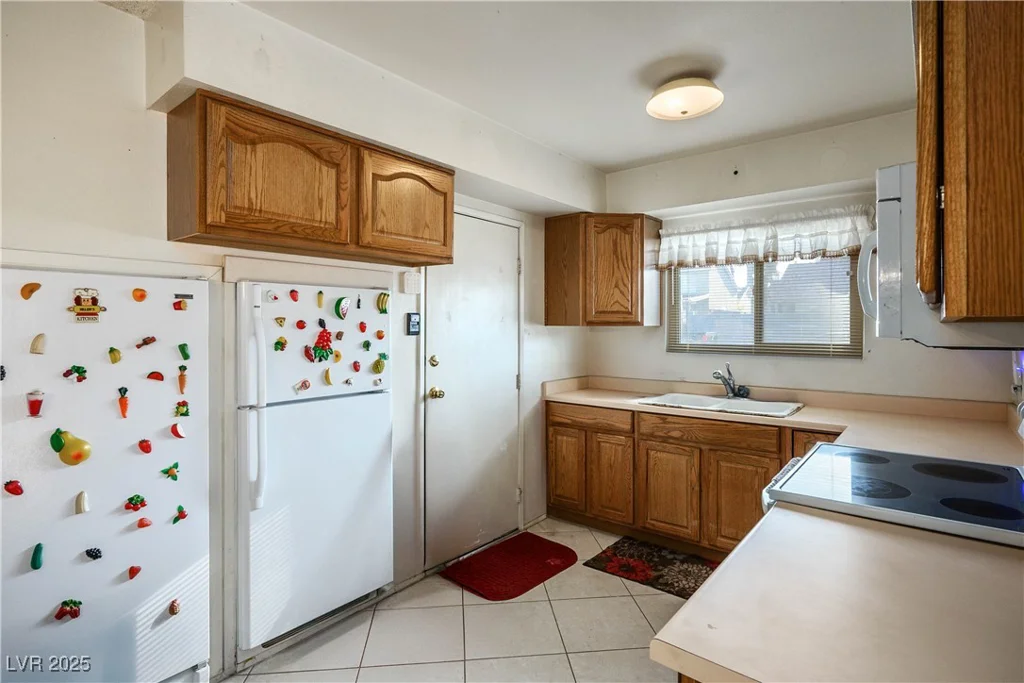 1716 Luning, Las Vegas, NV 89106