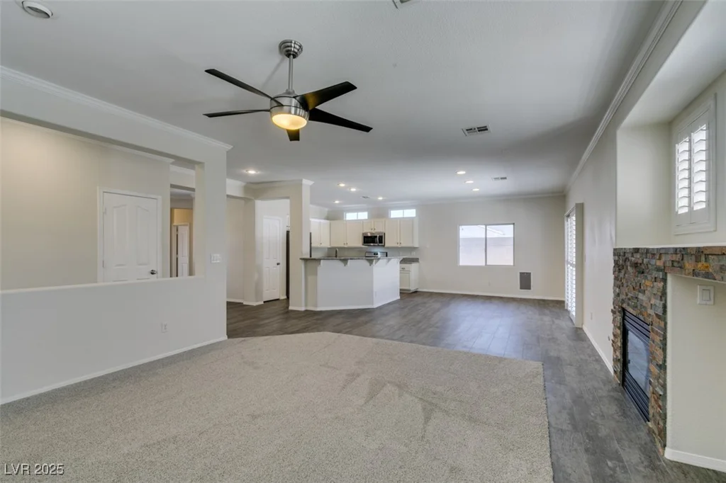 1453 Doggett, Las Vegas, NV 89123