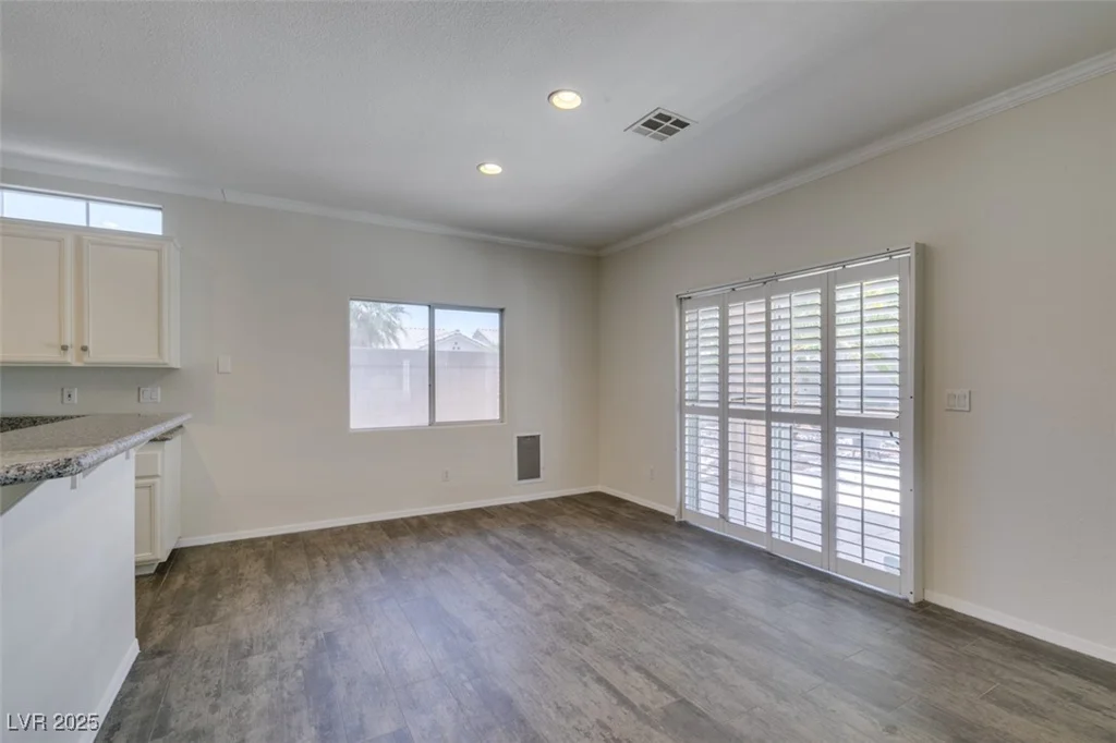 1453 Doggett, Las Vegas, NV 89123