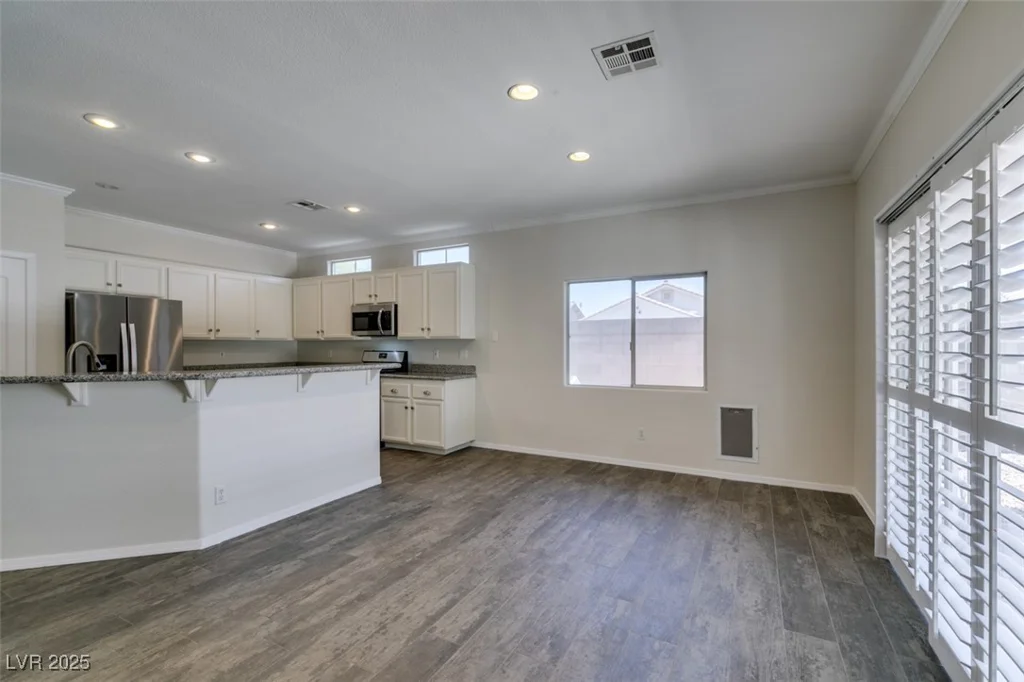 1453 Doggett, Las Vegas, NV 89123