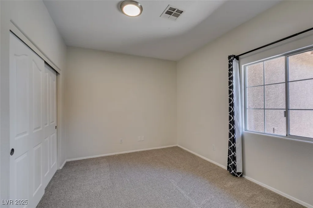 1453 Doggett, Las Vegas, NV 89123
